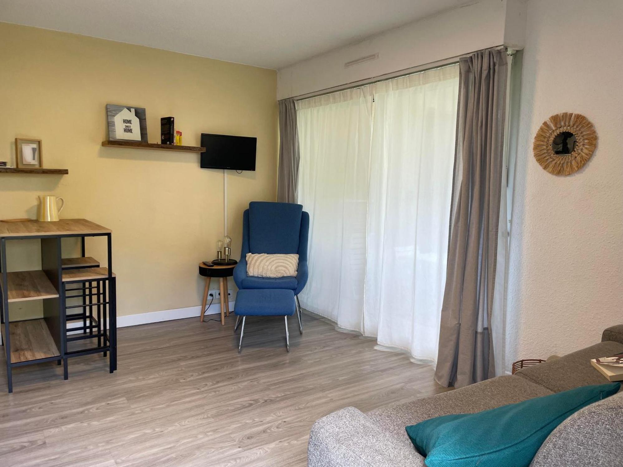 Pour 2 Personnes, Piscine, Sur Port * Gruissan